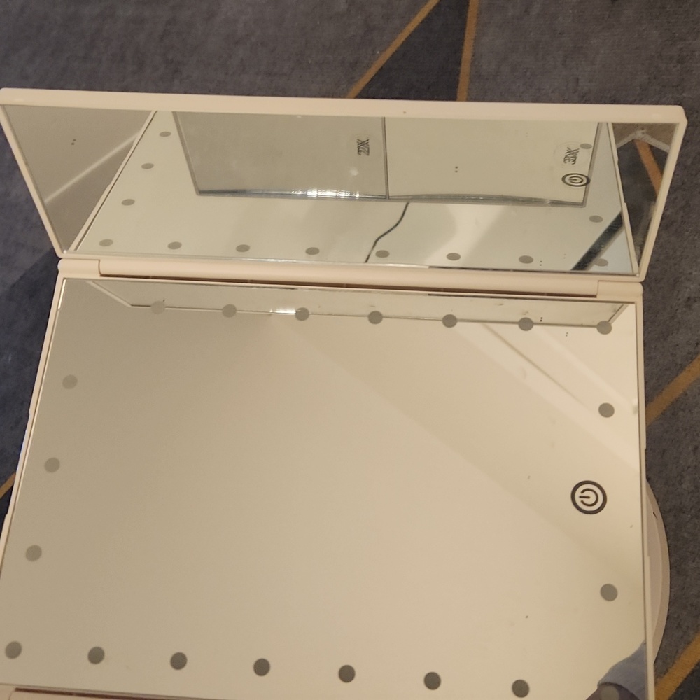 Mirror - Picture 3 of 5